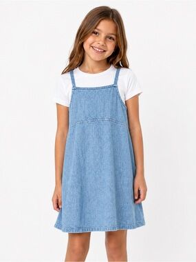 3/$25 Old Navy Light wash Blue Denim Jumper Dress for Girls (7-8y)